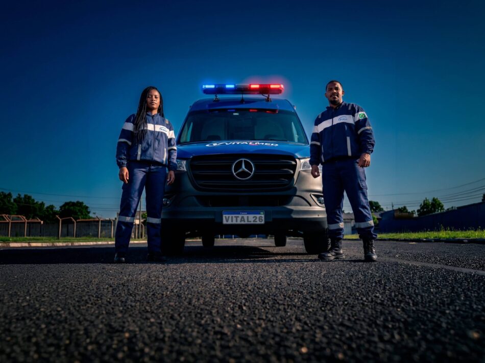 Nossa equipe oferece atendimento de urgência e emergência com UTIs móveis